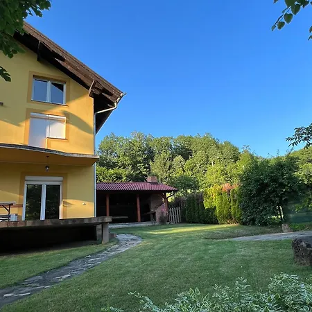 Homer Kuca Na Obali Vrbasa Holiday home